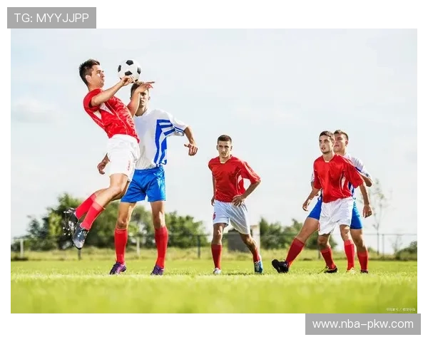 人人看球集团网址2024最新版本，优化界面提升用户观看足球赛事的便捷性